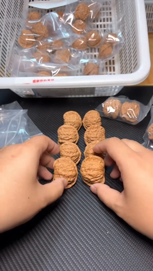 文玩核桃把件158崔凯公子帽有修打好底