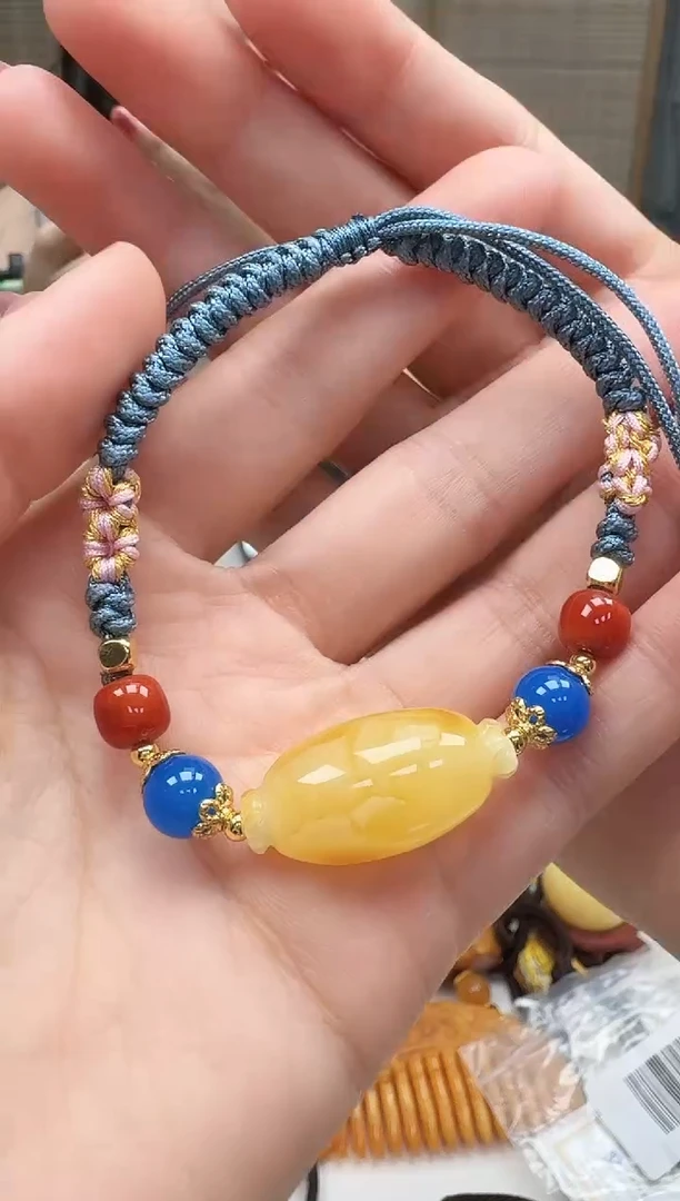 裸石琥珀未镶嵌如图