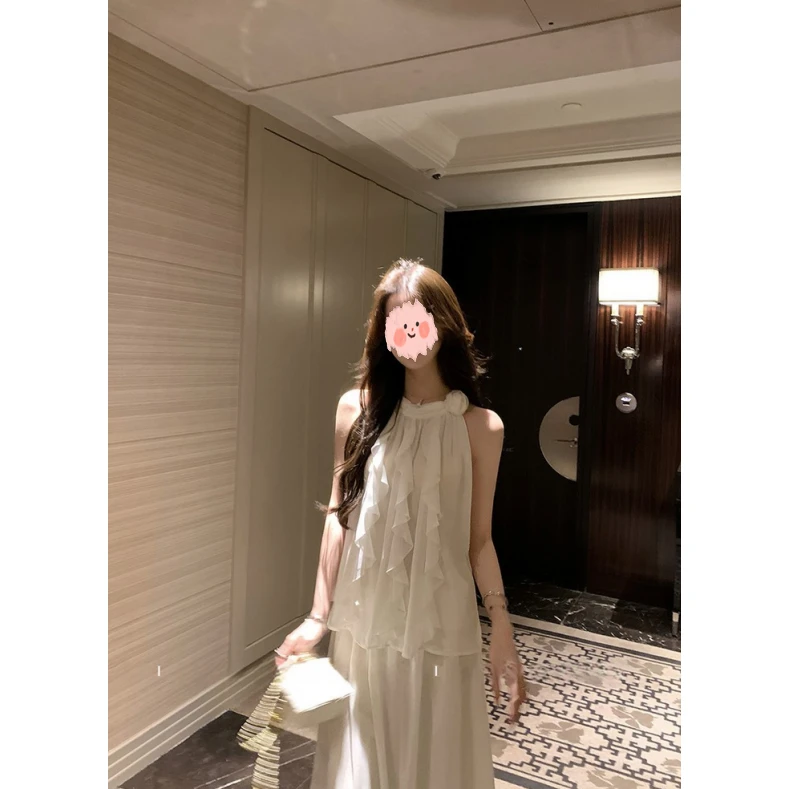 2025夏季新款韩系时尚性感立体花朵挂脖上衣女