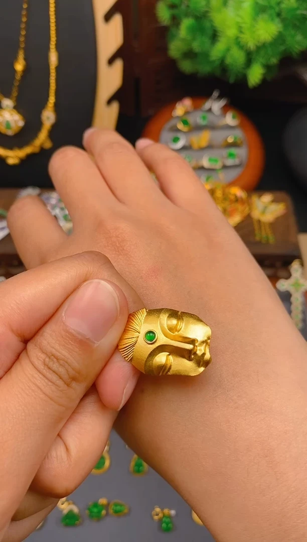 【闪购商品】翡翠吊坠(不含链)银S925镶嵌佛面