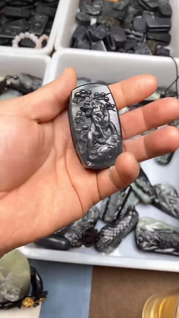 吊坠(不含链)未镶嵌和田玉1