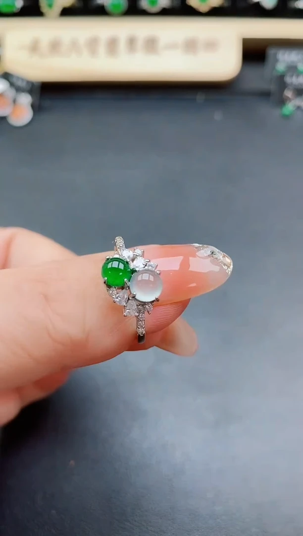 银S925镶嵌戒指翡翠1