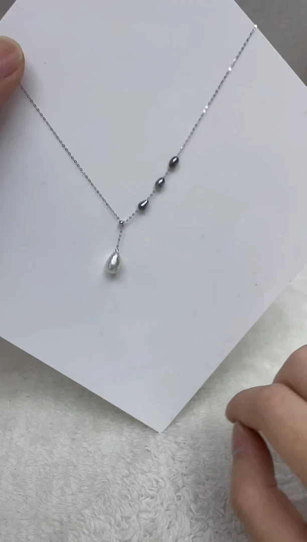 颈饰18K金镶嵌海水珍珠