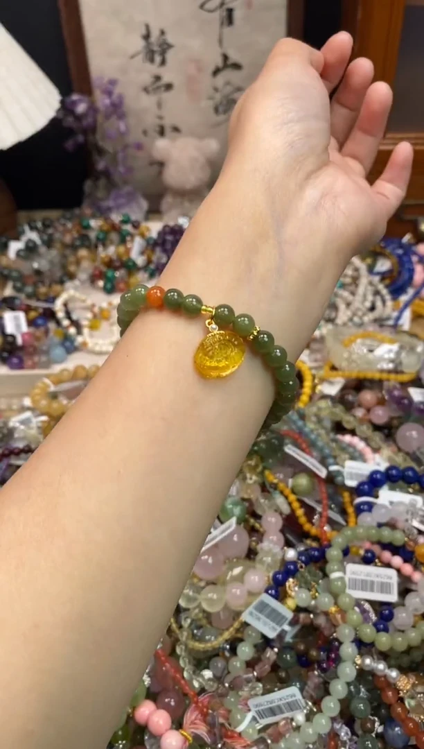 未镶嵌和田玉手饰200