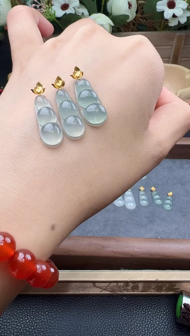 翡翠18K金镶嵌吊坠(不含链)吊坠多样性发货其一