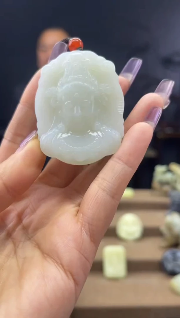 颈饰未镶嵌和田玉1