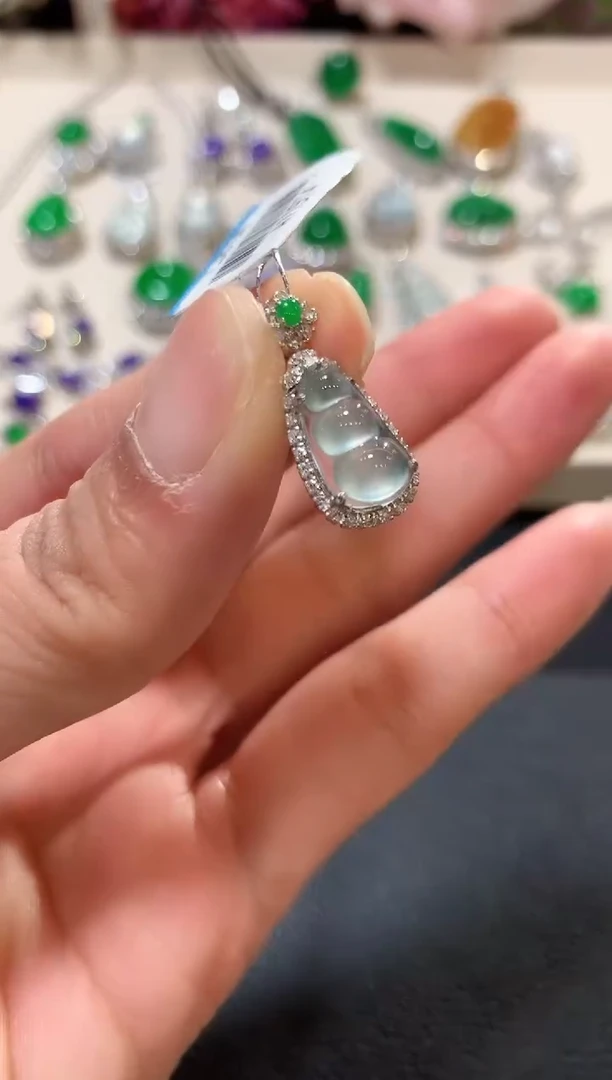 吊坠(不含链)18K金镶嵌翡翠z94