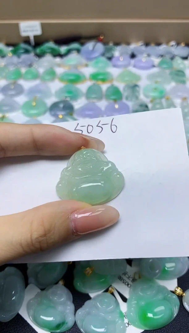 翡翠未镶嵌颈饰 天然缅甸翡翠A货