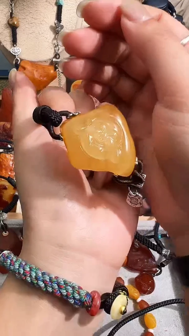 【闪购商品】蜜蜡裸石未镶嵌似玉