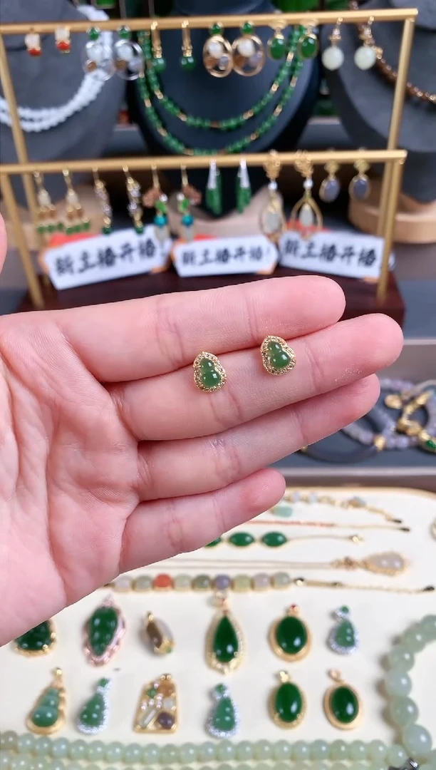 银S925镶嵌和田玉耳饰1