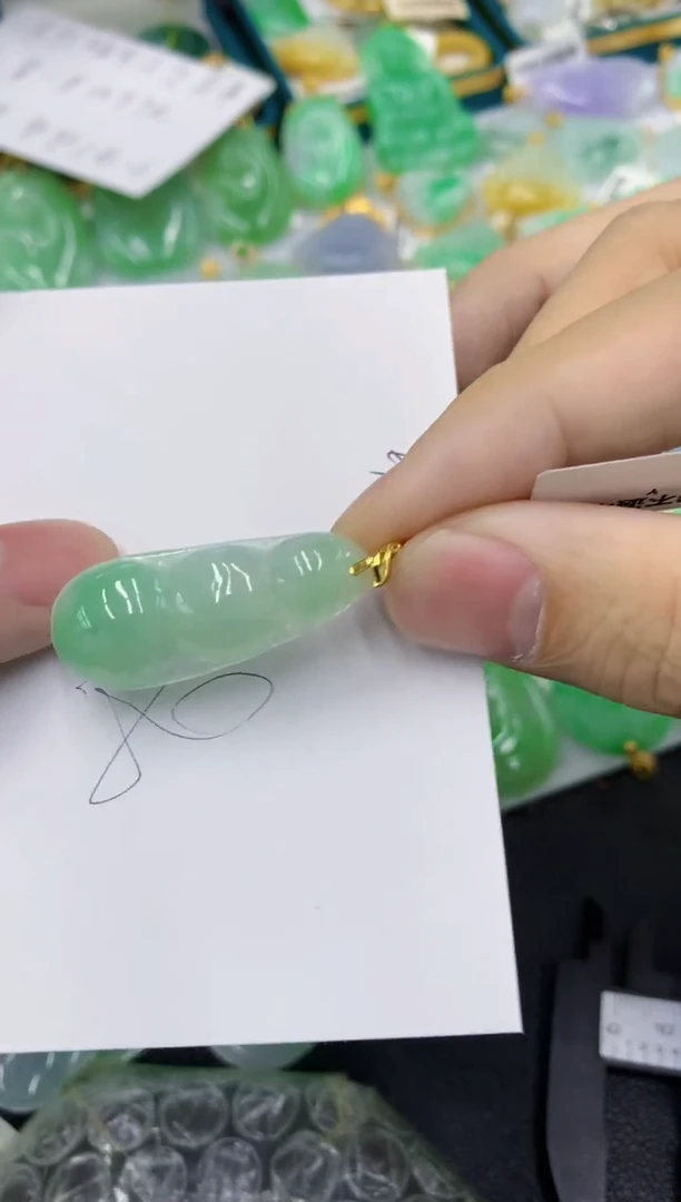 颈饰未镶嵌翡翠11111111111111