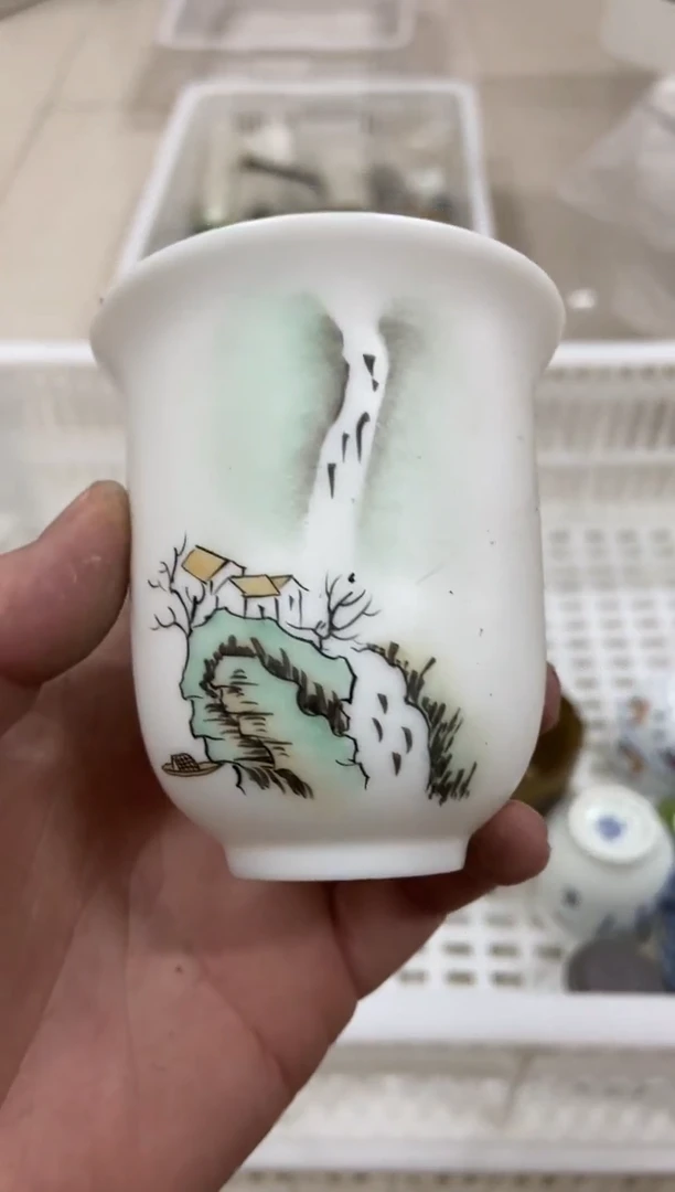 无运费险有瑕疵的摄影的产品有使用过的痕迹有点脏介意勿拍