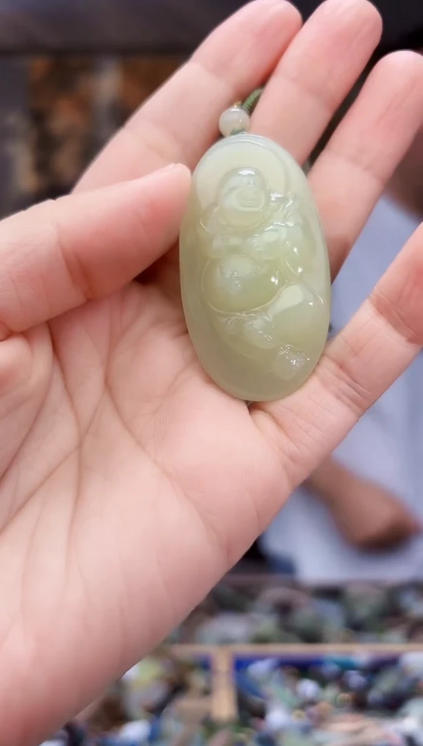 和田玉未镶嵌挂件拍一发一