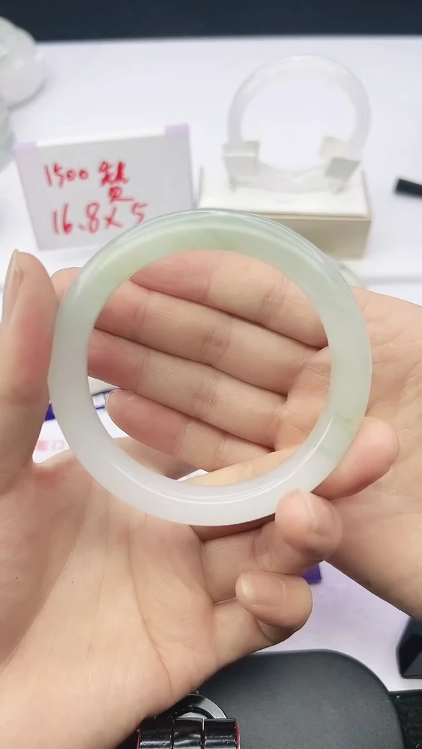 未镶嵌手镯石英质玉31-59/60