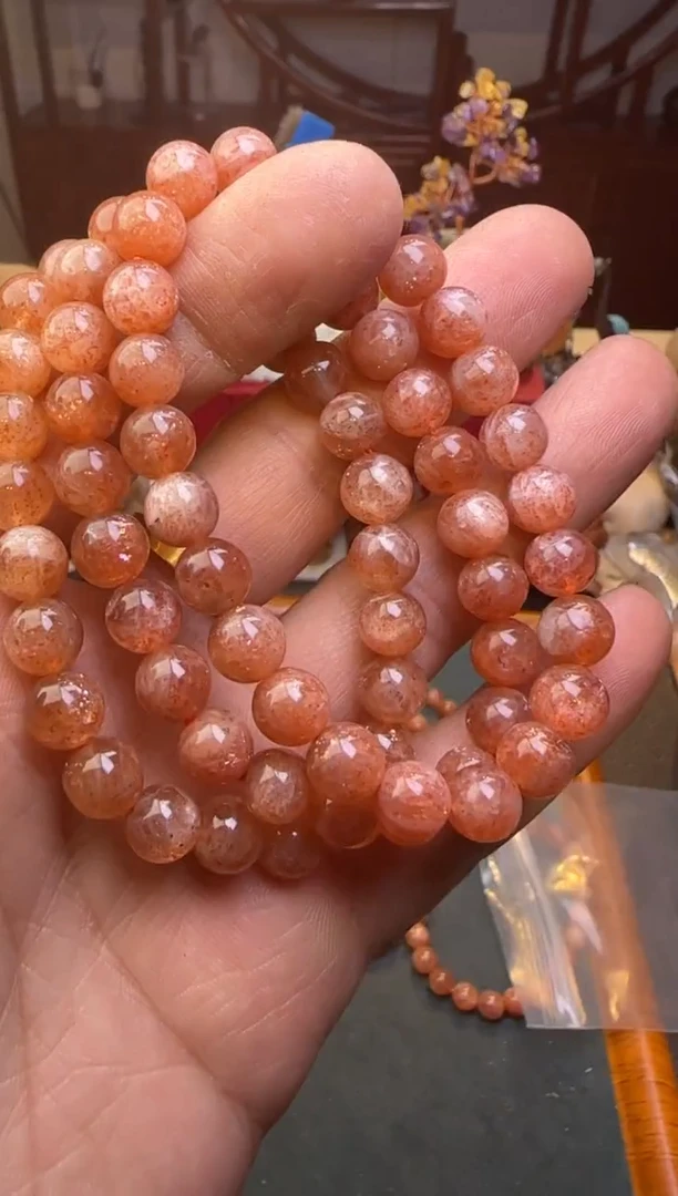 【闪购商品】长石玉手串未镶嵌金太阳单圈8mm血色