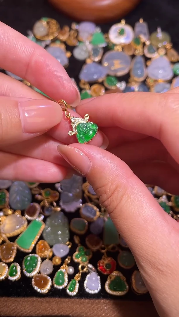 颈饰银S925镶嵌翡翠天然a货翡翠