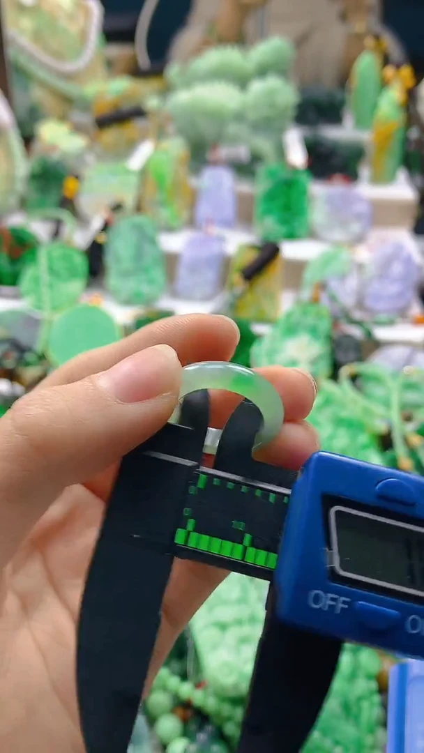 颈饰未镶嵌翡翠天然缅甸a货翡翠17