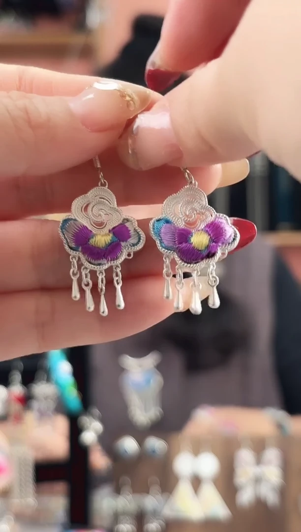 织绣艺枝独绣手工饰品75***