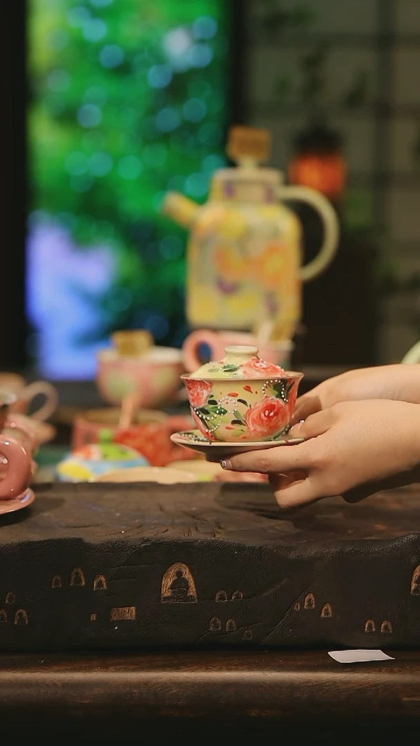 陶瓷景德镇高温手绘釉下彩设计师款式