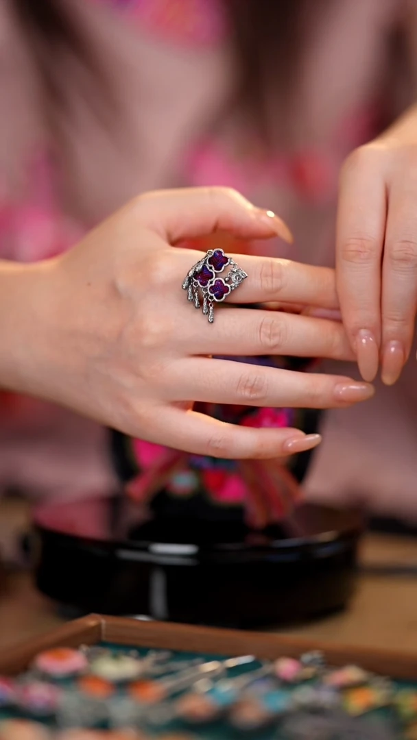 刺绣黔东南苗族刺绣A219