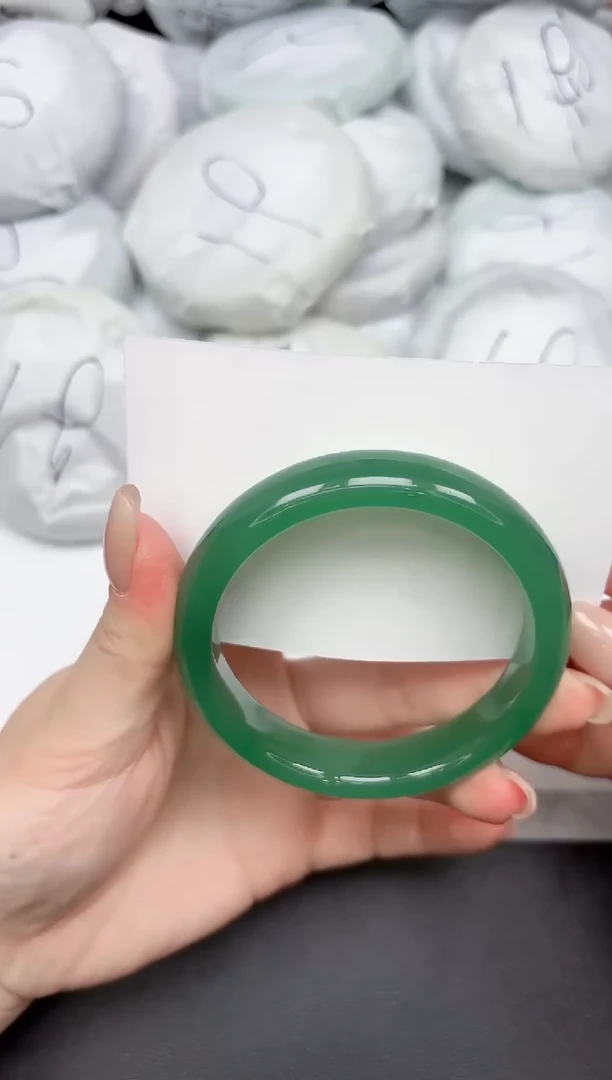 未镶嵌手镯石英质玉54/5960