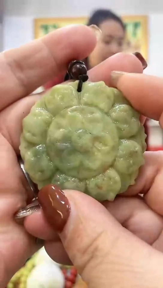 未镶嵌岫玉挂件