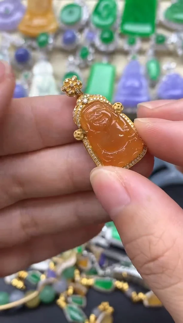 【闪购商品】翡翠颈饰18K金镶嵌340-中国好珍宝