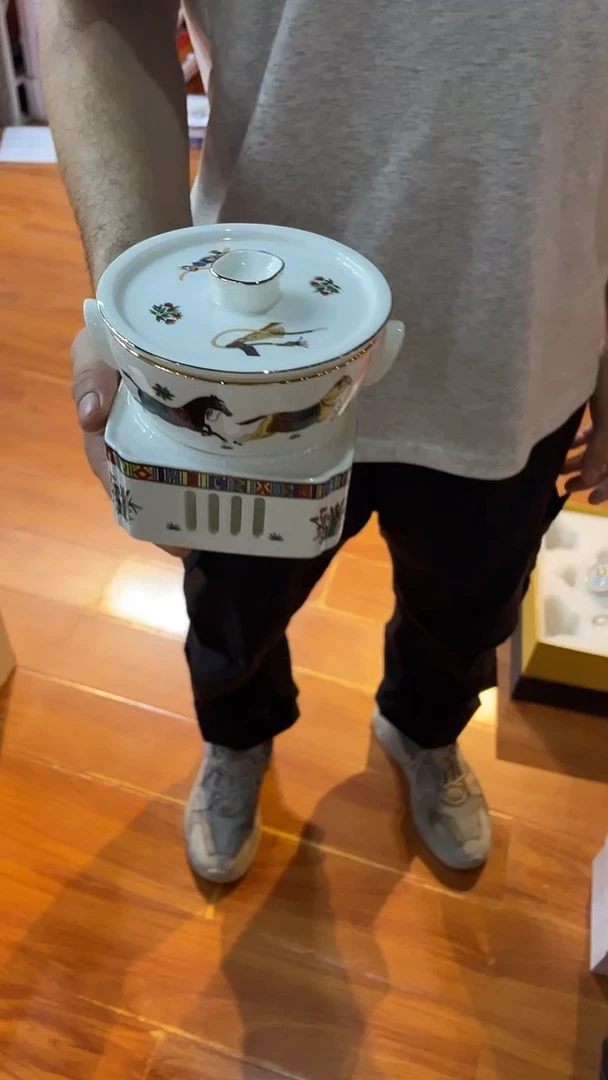 杯鸿辉家品牌瓷器，京东包邮！