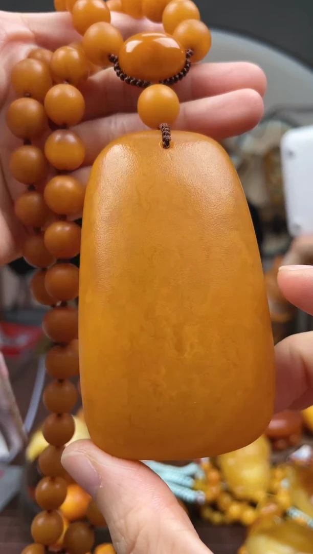 【闪购商品】琥珀裸石未镶嵌首饰 假1赔4 （多样性发货1件