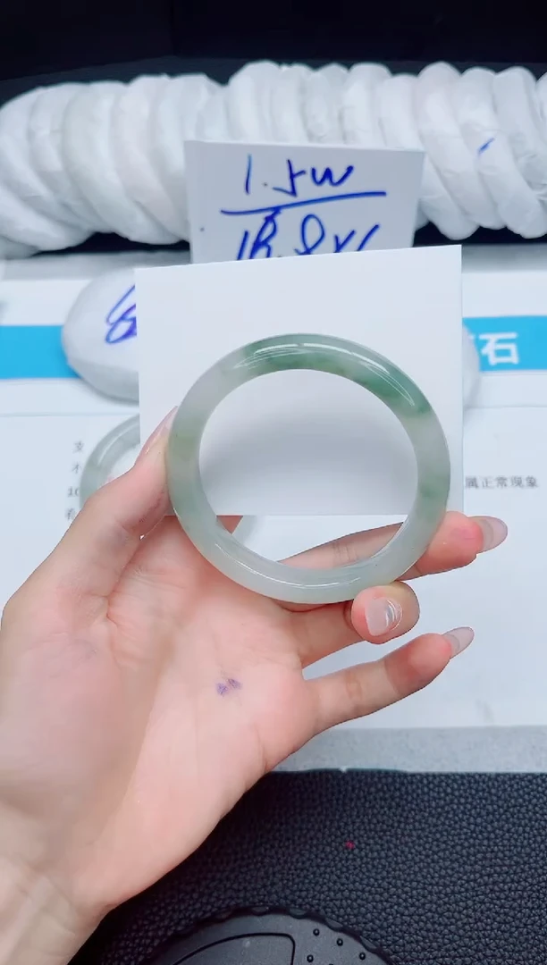 石英质玉手镯未镶嵌231-59