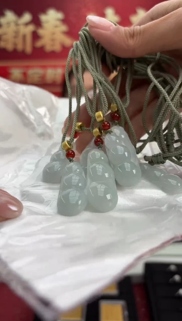 【闪购商品】翡翠颈饰未镶嵌561310/豆子吊坠/多样性发一