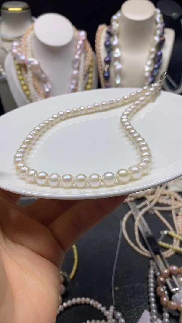 颈饰未镶嵌淡水珍珠多人