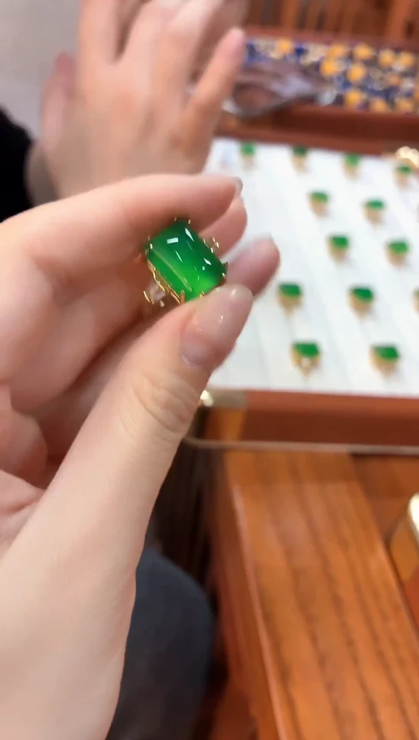 【慧慧甄选】高端轻奢多样性发货JS3658S