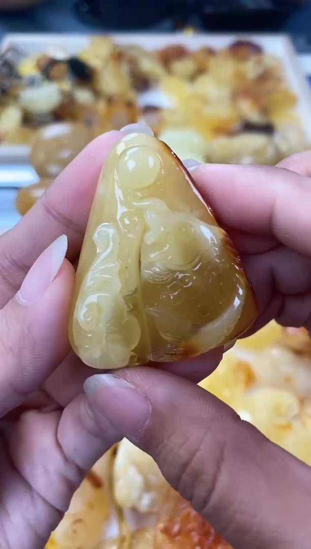 未镶嵌琥珀裸石天然琥珀蜜蜡