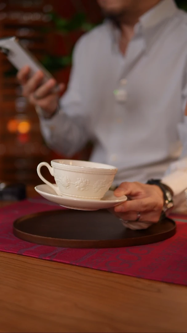 陶瓷9.6威基伍德【欢愉假日米白杯碟盒装】礼盒装