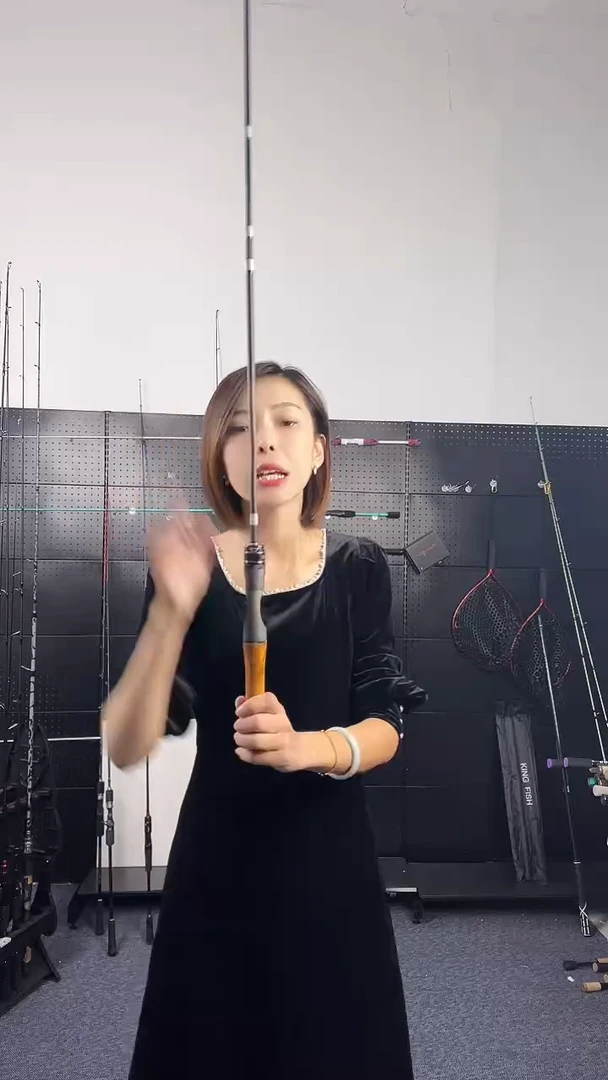1.8m以下碳素（瑕疵杆没有售后 介意勿拍）多插节150变180直柄
