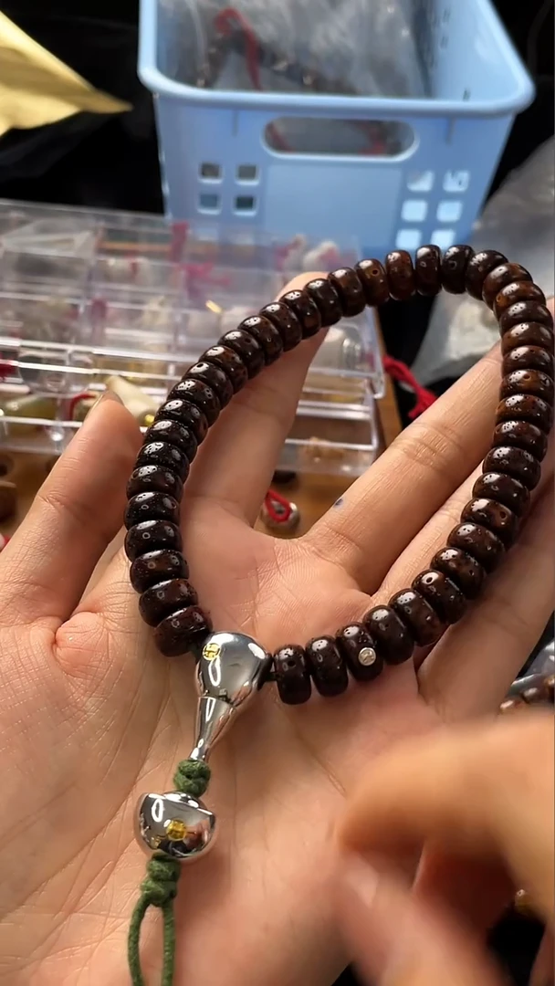 手串星月菩提精工级深珀药片11*6手持（B）