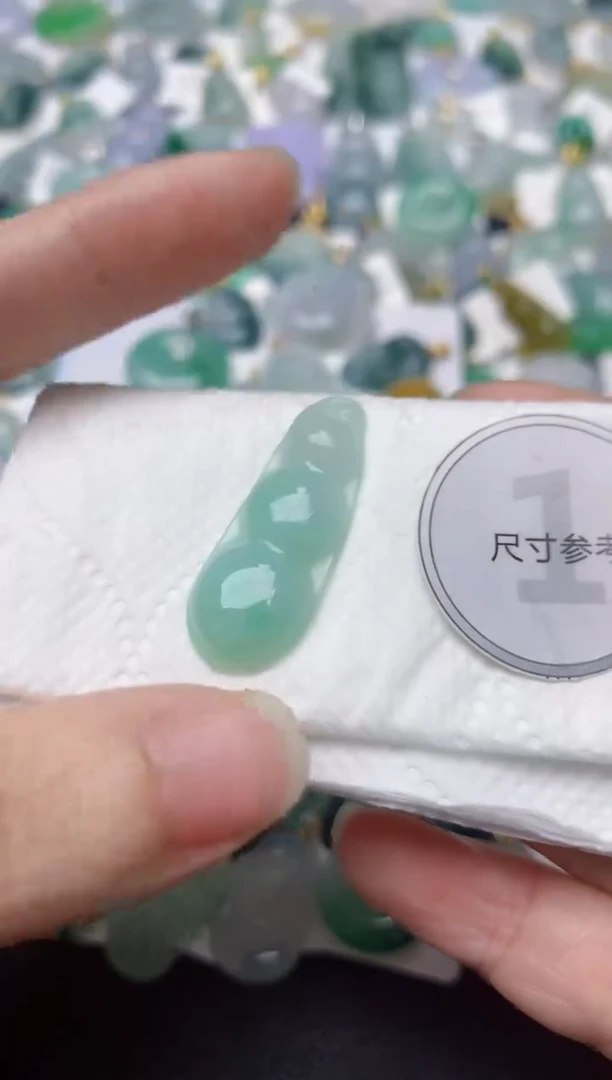 颈饰未镶嵌翡翠天然缅甸A货翡翠