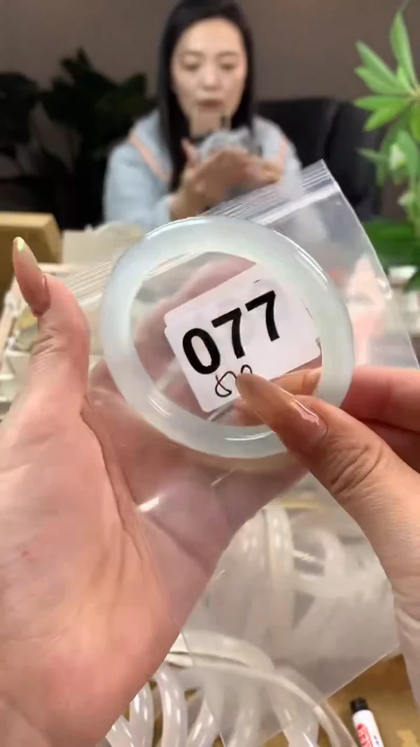 【闪购商品】玛瑙/玉髓手镯未镶嵌077