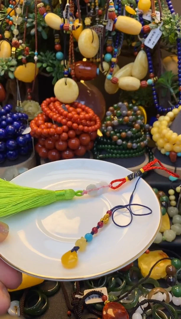 【闪购商品】蜜蜡吊坠(不含链)未镶嵌蜜蜡手机吊坠