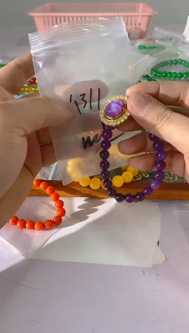 【闪购商品】水晶颈饰银S925镶嵌311红宝，蓝宝，多样性发一件赠链