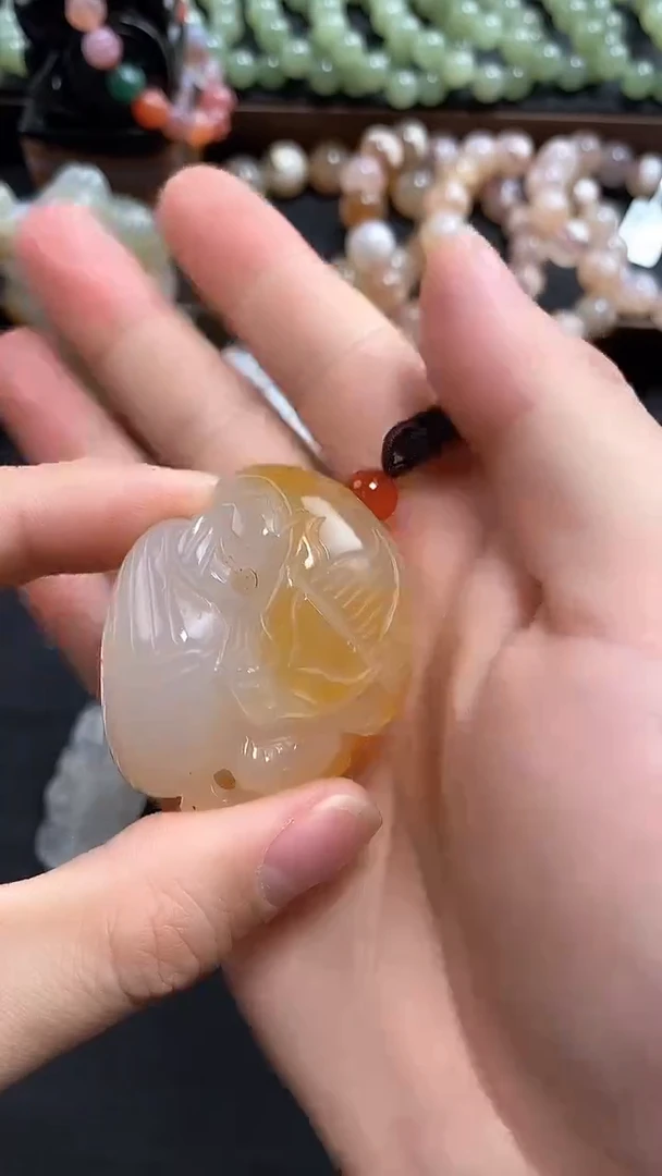 【闪购商品】玛瑙/玉髓貔貅未镶嵌手把件