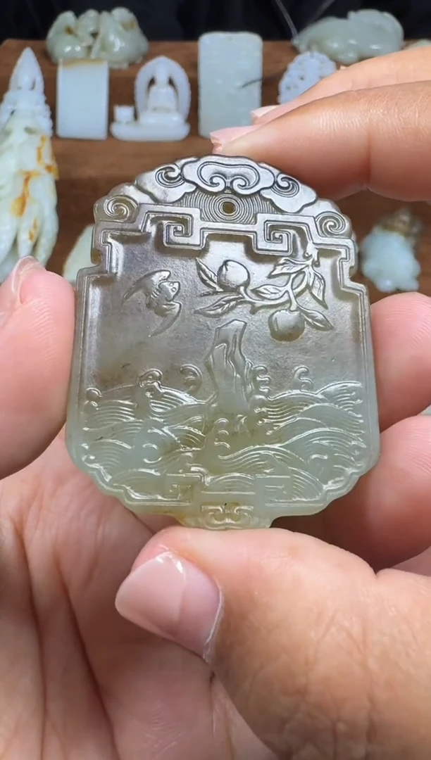 颈饰未镶嵌和田玉1