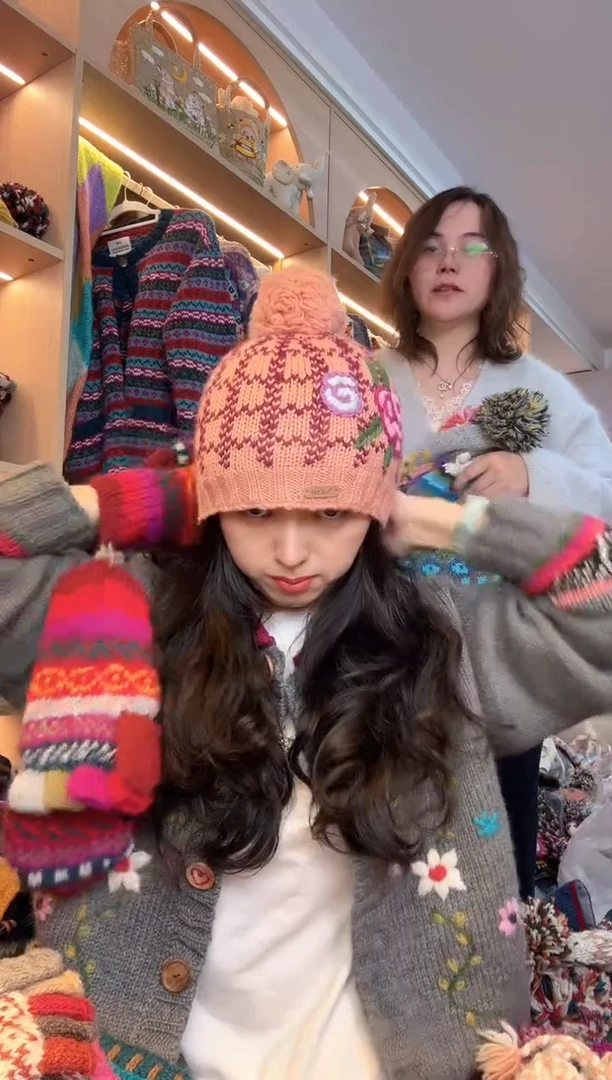 纯棉美利奴橘粉色刺绣单球帽