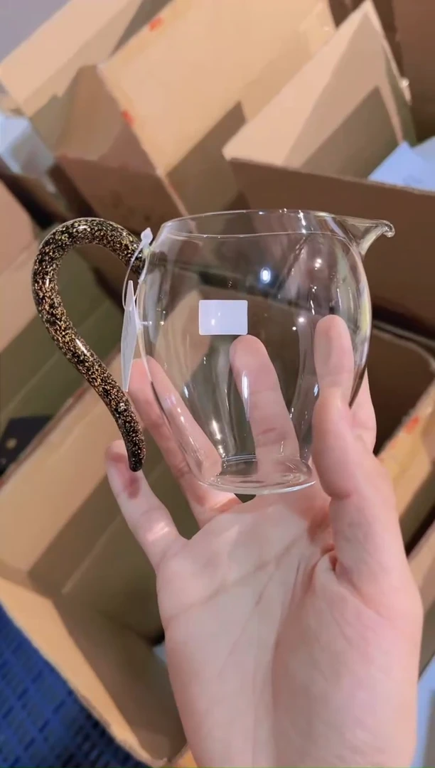 【闪购商品】黑金清颜公杯晶焱金标