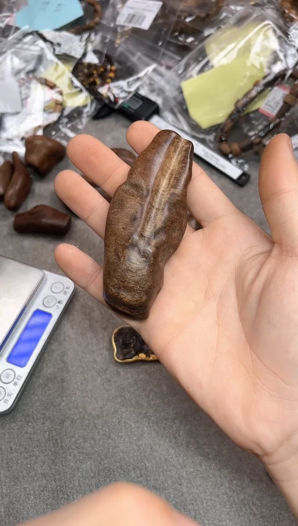 【闪购商品】沉香吊坠198号沉水加里曼丹吊坠多样性发货1个