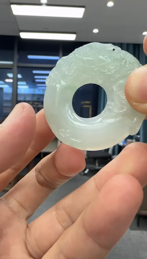 颈饰未镶嵌翡翠天然翡翠A货孤品一件