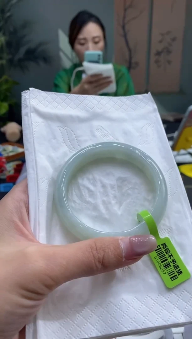未镶嵌手镯翡翠000039187