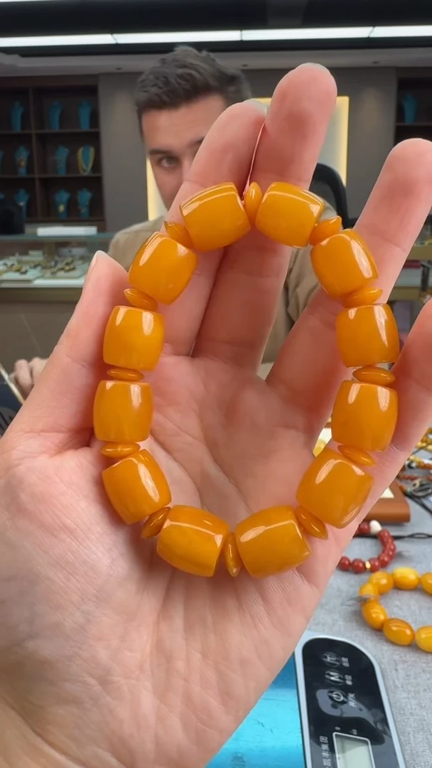 【闪购商品】琥珀手串未镶嵌375秒拍号