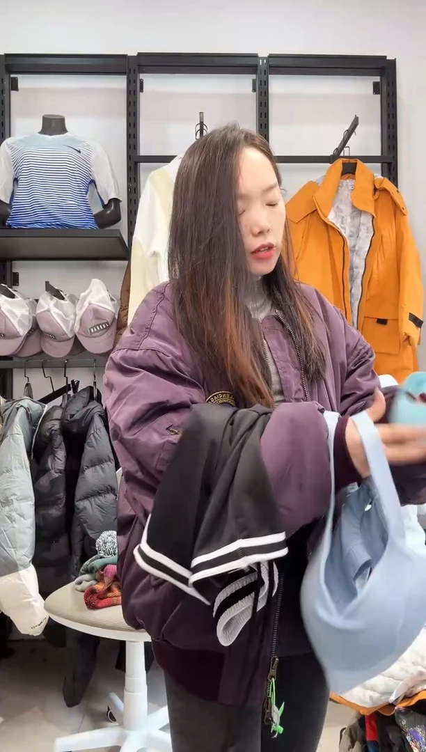 2105    编码  瑕疵直播间过款为准 尺码  ·